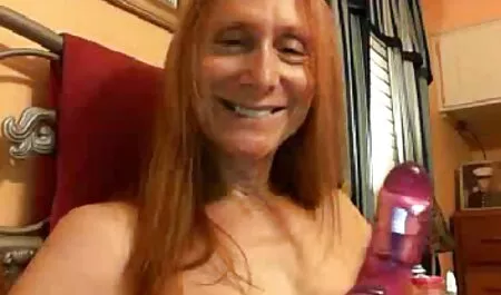 Teen x porno x porno x Strip Poker se transforme en orgie. prendre plaisir