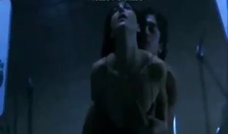 Petit poussin blanc video porno ding grosses bites de monstre noir