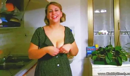 WhoreNiece des video porno éjacule!